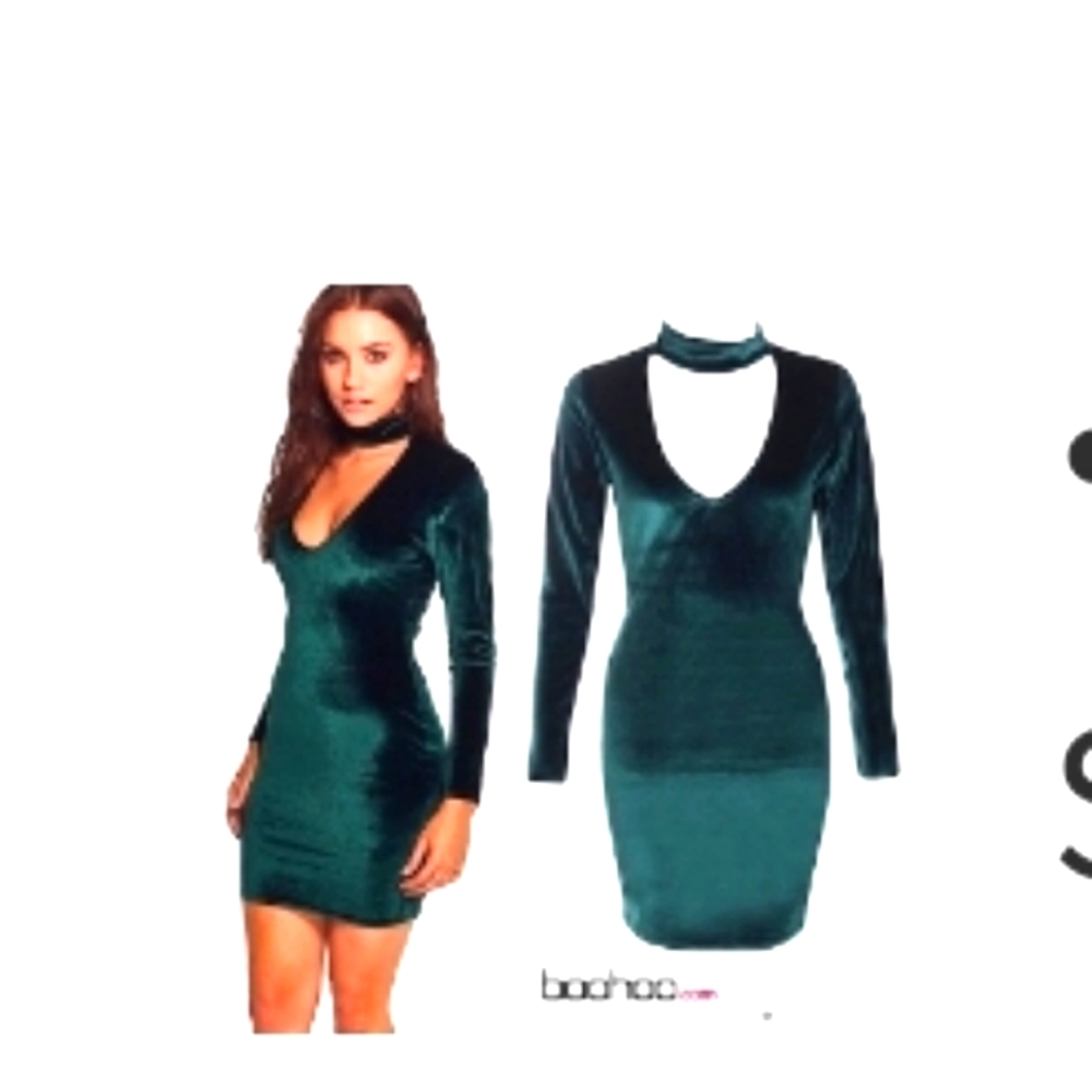 • boohoo plus™ velvet choker bodycon dress •